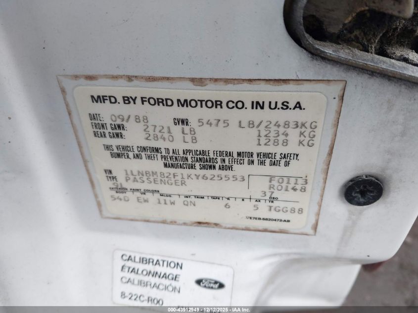 1989 Lincoln Town Car Signature VIN: 1LNBM82F1KY625553 Lot: 43912949