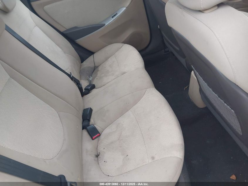 2013 Hyundai Accent Gls VIN: KMHCT4AE5DU358811 Lot: 43913060