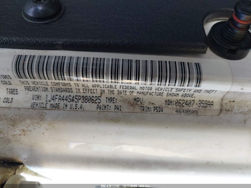 2005 Jeep Wrangler Unlimited VIN: 1J4FA44S45P380625 Lot: 43913162