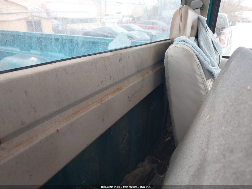 1994 Chevrolet Gmt-400 K2500 VIN: 1GCFK24H2RE229599 Lot: 43913169