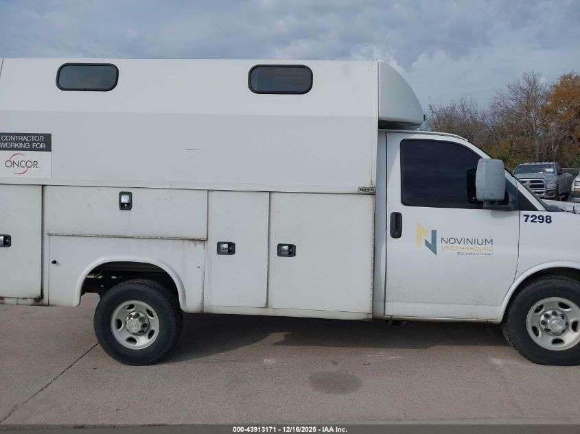 2017 Chevrolet Express Cutaway Work Van VIN: 1GB0GRFF6H1337083 Lot: 43913171