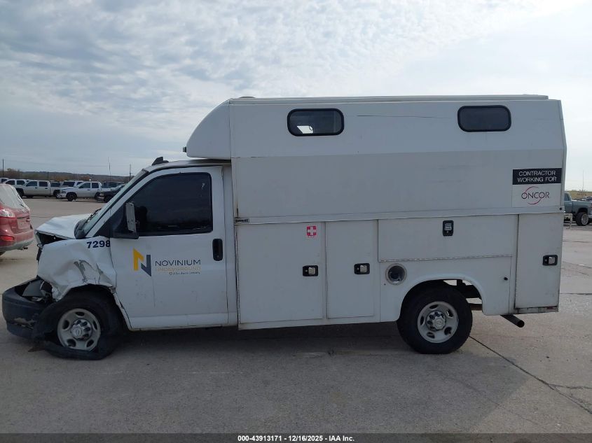 2017 Chevrolet Express Cutaway Work Van VIN: 1GB0GRFF6H1337083 Lot: 43913171