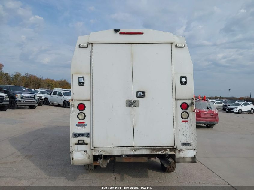 2017 Chevrolet Express Cutaway Work Van VIN: 1GB0GRFF6H1337083 Lot: 43913171