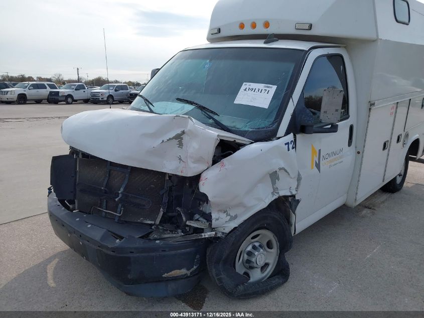 2017 Chevrolet Express Cutaway Work Van VIN: 1GB0GRFF6H1337083 Lot: 43913171