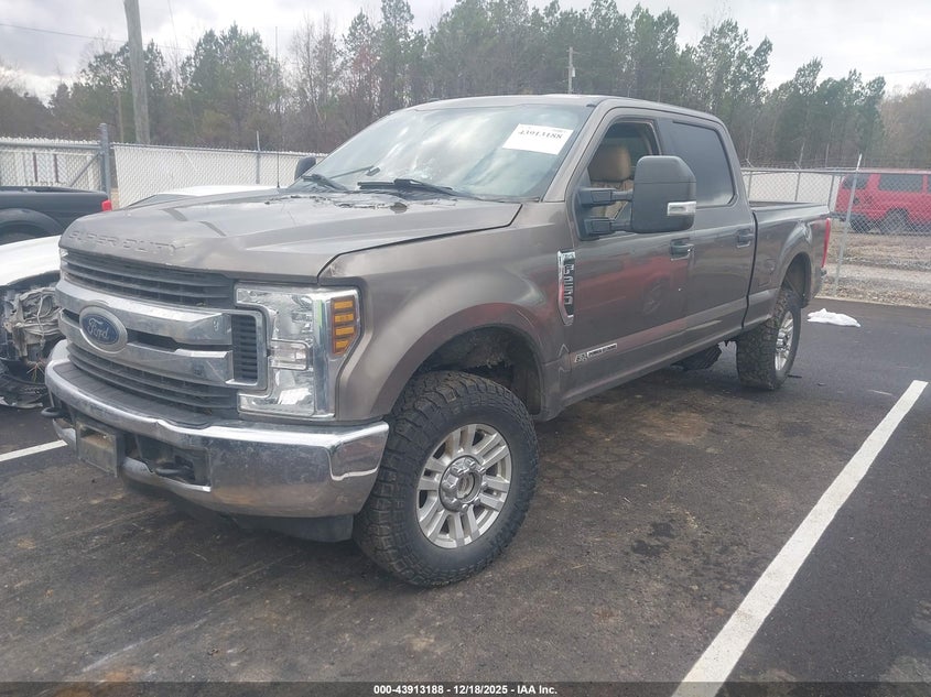 Ford F-250 — thumbnail 2