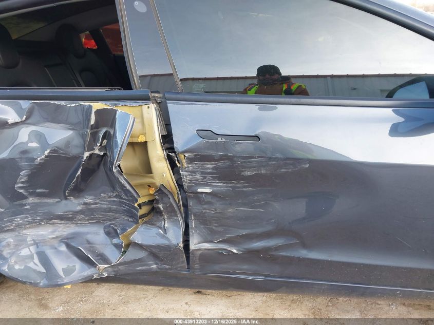 2022 Tesla Model 3 Long Range Dual Motor All-Wheel Drive VIN: 5YJ3E1EB6NF185128 Lot: 43913203