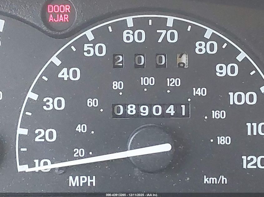 2001 Ford Explorer Xlt VIN: 1FMZU83P91UB53517 Lot: 43913265