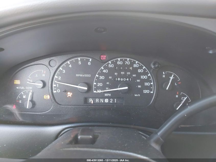 2001 Ford Explorer Xlt VIN: 1FMZU83P91UB53517 Lot: 43913265