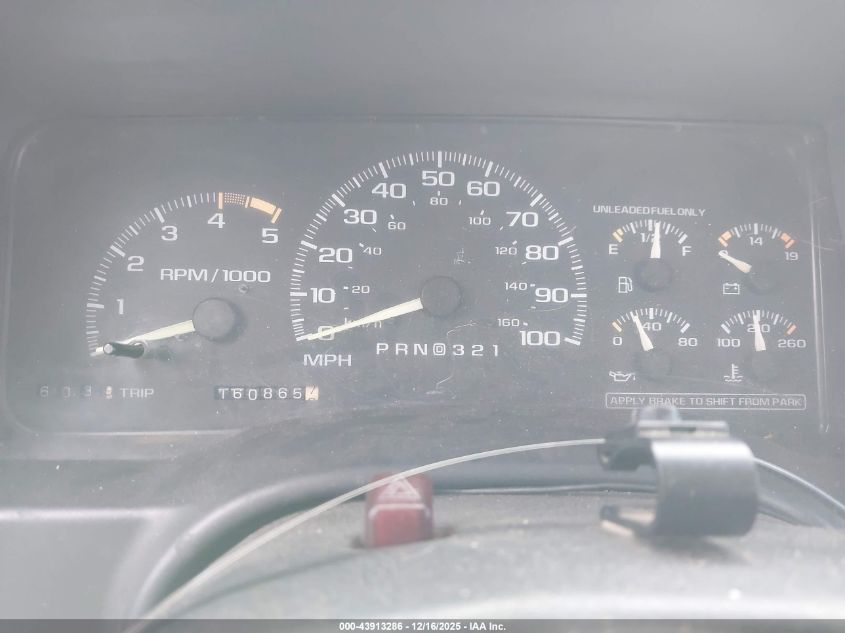 1995 Chevrolet Gmt-400 C2500 VIN: 1GCFC24K2SZ215502 Lot: 43913286