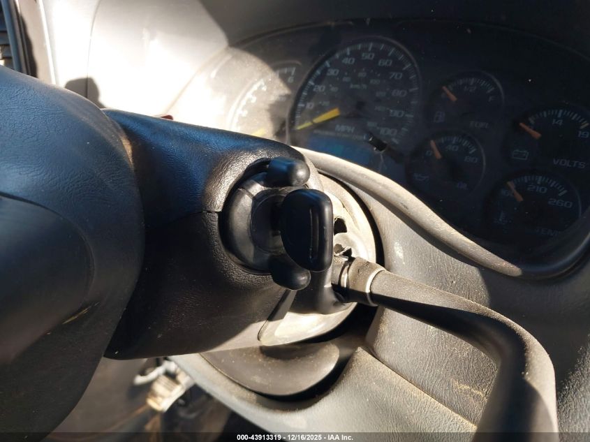 2000 Chevrolet Silverado 1500 Ls VIN: 1GCEK19VXYE265608 Lot: 43913319