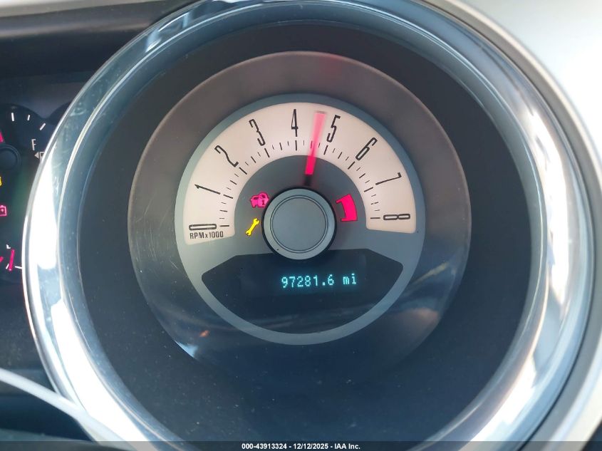 2012 Ford Mustang V6 Premium VIN: 1ZVBP8AM3C5268033 Lot: 43913324