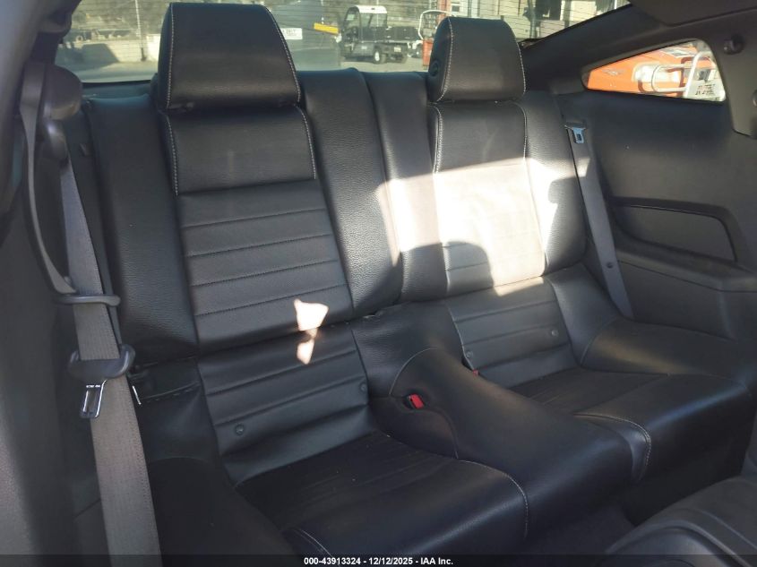 2012 Ford Mustang V6 Premium VIN: 1ZVBP8AM3C5268033 Lot: 43913324