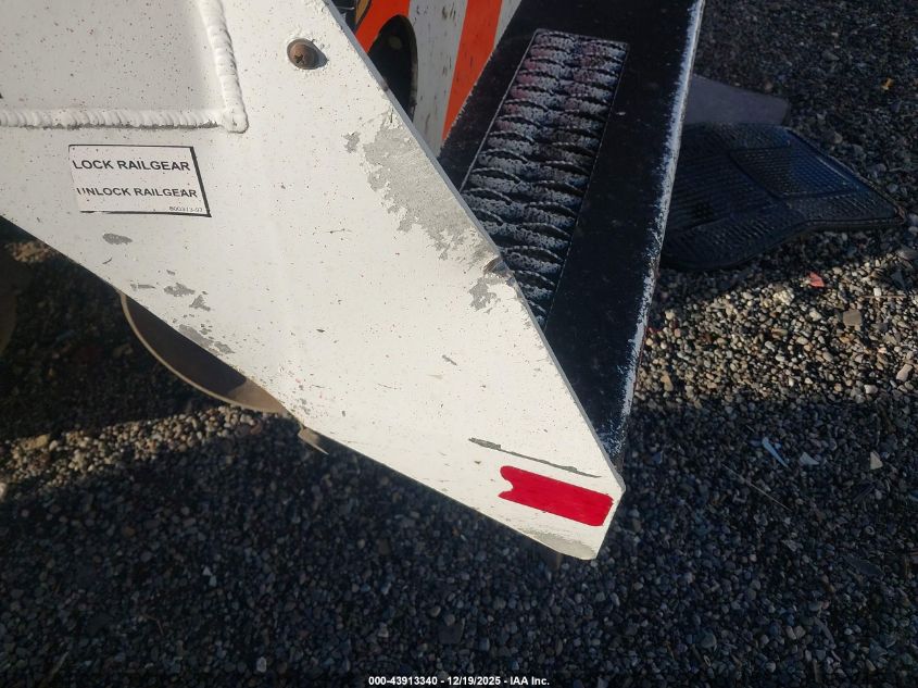 2016 Ford F-250 Xl VIN: 1FT7X2B66GEB80783 Lot: 43913340