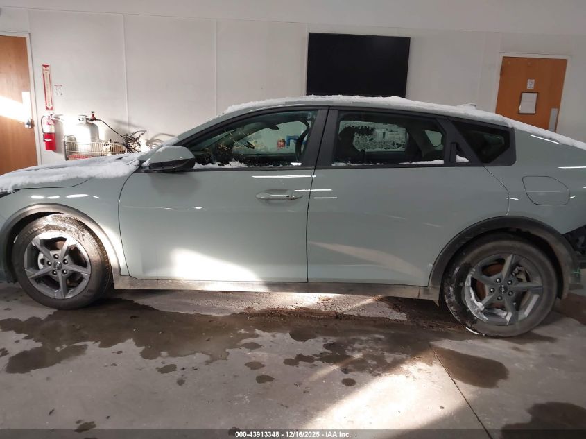 2025 Kia K4 Lxs VIN: 3KPFT4DE3SE098160 Lot: 43913348