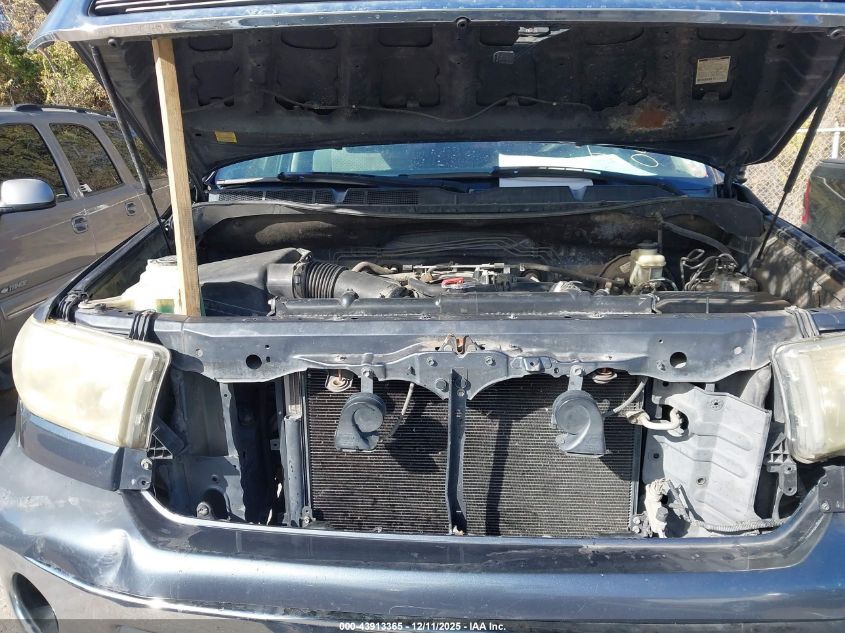 2008 Toyota Tundra Base 5.7L V8 VIN: 5TFRV54158X042840 Lot: 43913365