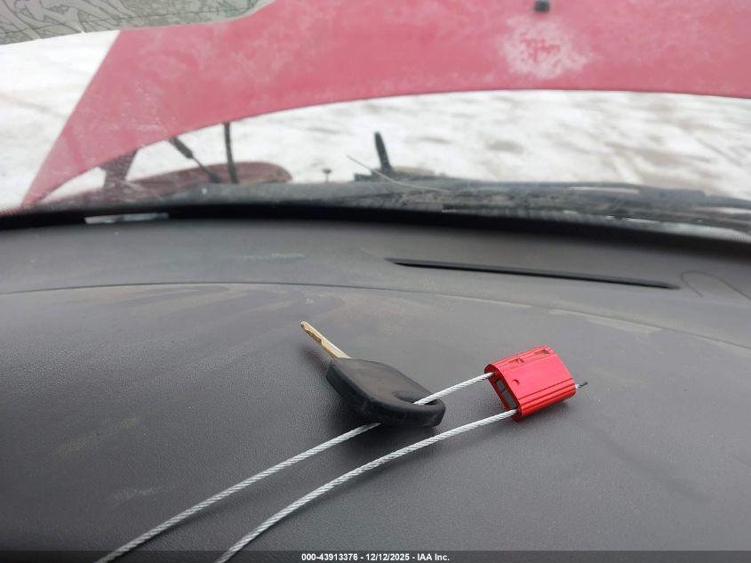 2000 Ford F-150 Lariat/Xl/Xlt VIN: 1FTRX07L4YKB17454 Lot: 43913376