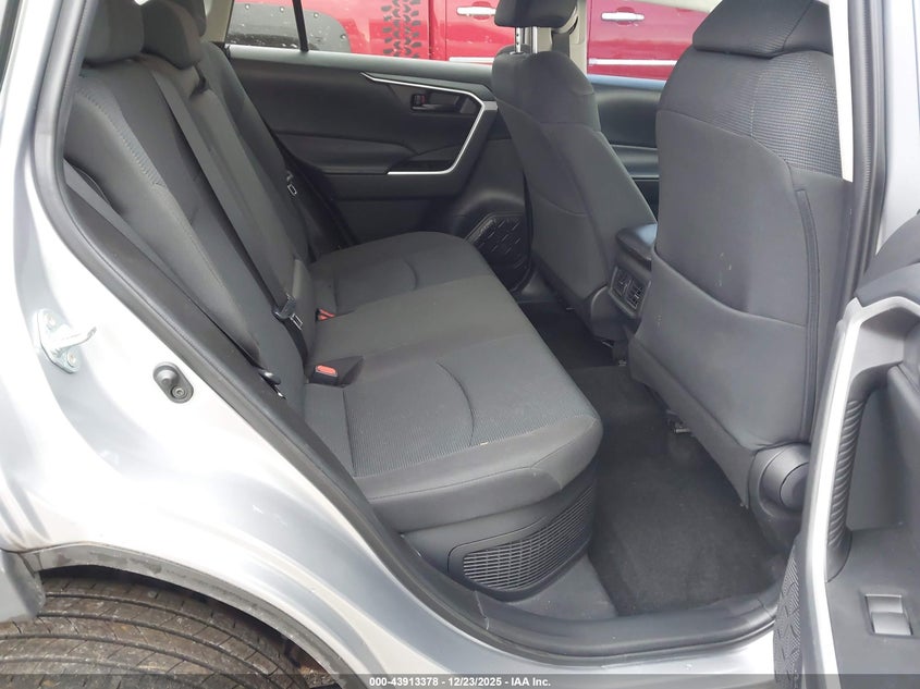 VIN 4T3MWRFV0MU041155 2021 TOYOTA RAV4 HYBRID LE