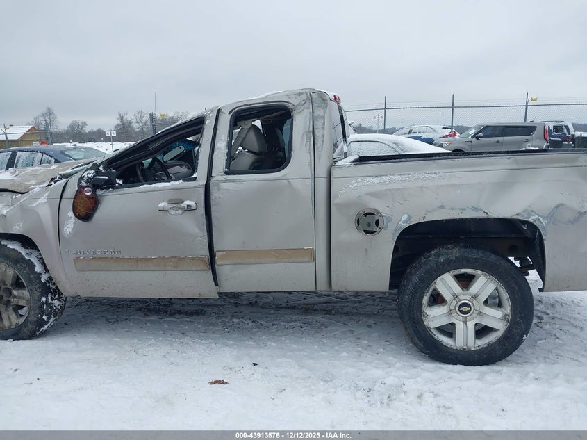 Auction sale of the 2007 CHEVROLET SILVERADO , vin: 1GCEK19J77Z512880, lot number: 43913576