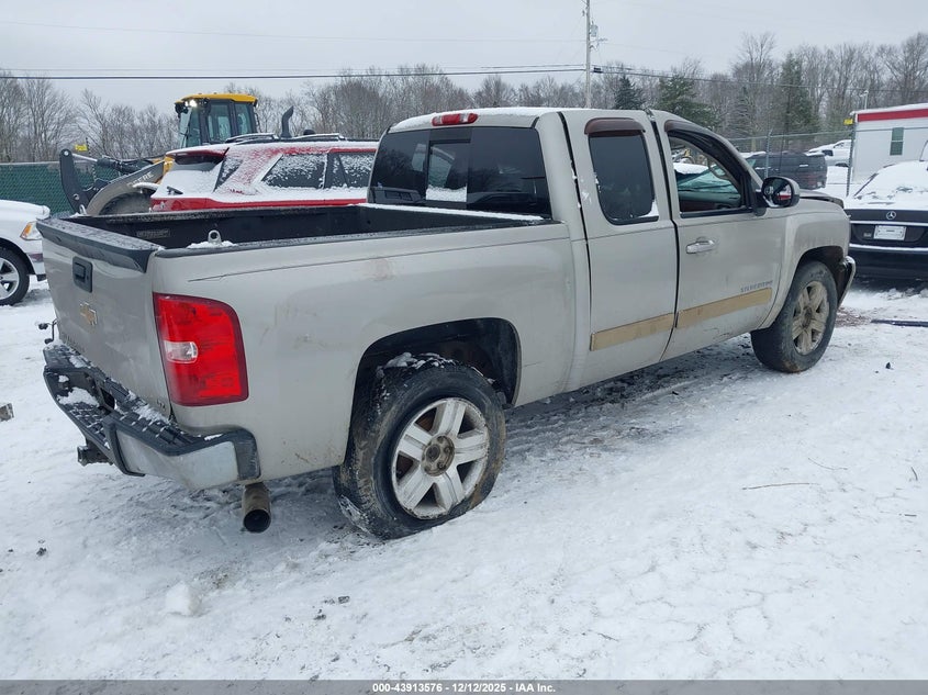 Auction sale of the 2007 CHEVROLET SILVERADO , vin: 1GCEK19J77Z512880, lot number: 43913576