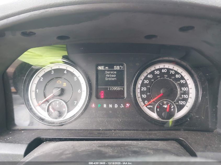 2019 Ram 1500 Classic Express 4X4 6'4 Box VIN: 1C6RR7FTXKS597681 Lot: 43913689