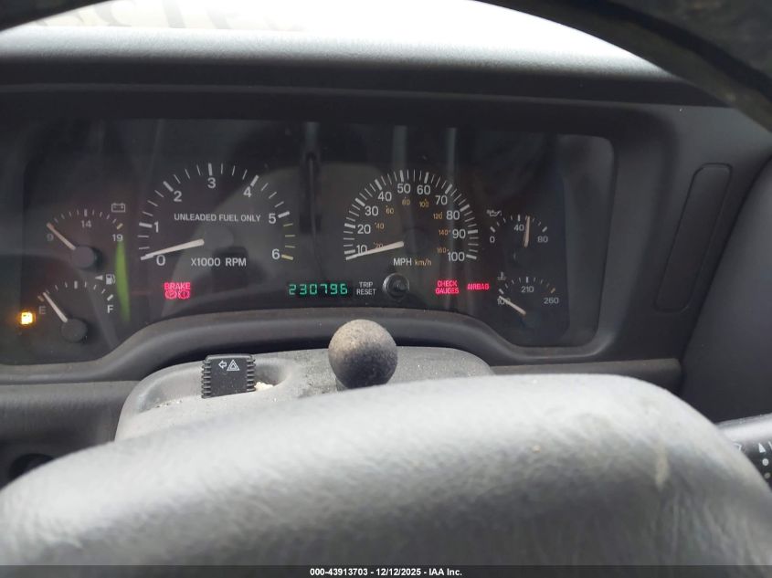 1999 Jeep Cherokee Classic/Sport VIN: 1J4FF68S4XL509027 Lot: 43913703