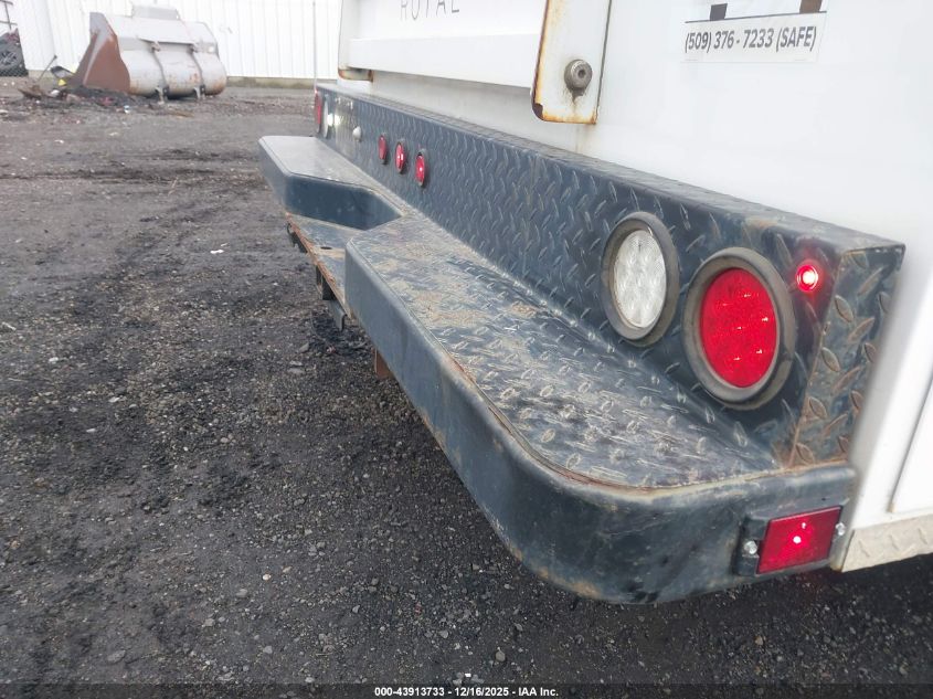 2018 Ford F-350 Chassis Xlt VIN: 1FD8W3HT2JEC60840 Lot: 43913733