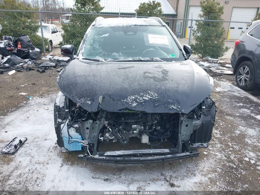 2025 Toyota Corolla Cross Xle VIN: 7MUDAABG7SV123136 Lot: 43913936