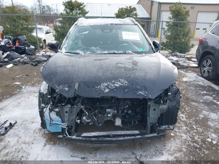 2025 Toyota Corolla Cross Xle VIN: 7MUDAABG7SV123136 Lot: 43913936