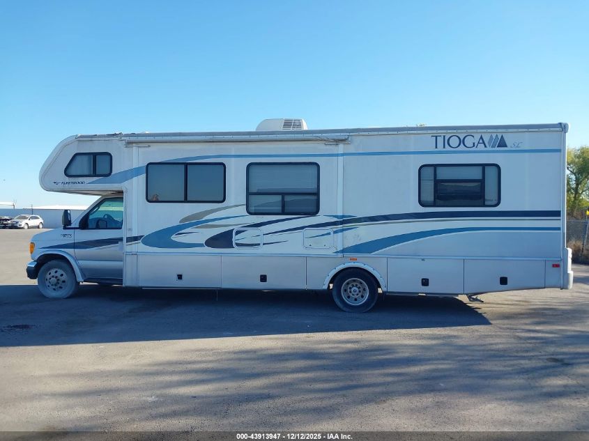 2005 Ford E-450 Cutaway VIN: 1FDXE45S25HA59489 Lot: 43913947