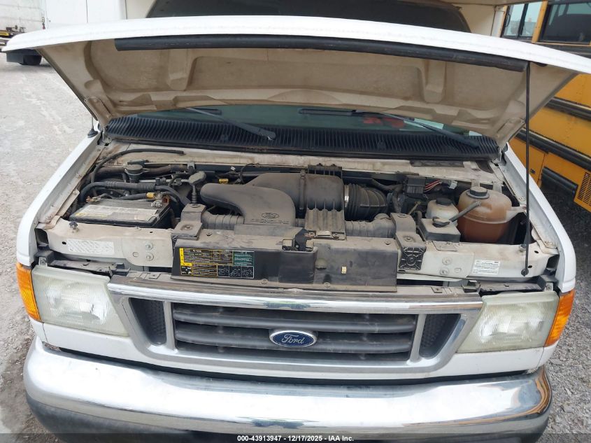 2005 Ford E-450 Cutaway VIN: 1FDXE45S25HA59489 Lot: 43913947