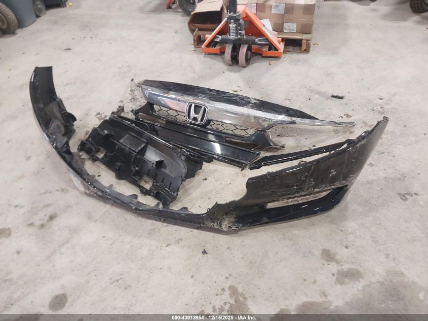 2018 Honda Accord Touring 2.0T VIN: 1HGCV2F99JA004478 Lot: 43913954