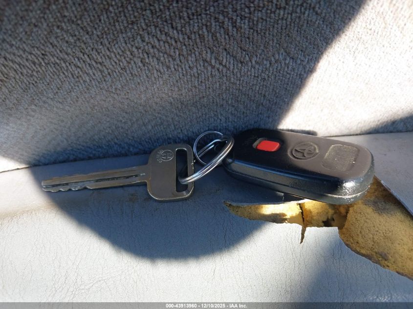 2003 Toyota Sienna Le VIN: 4T3ZF13C83U519315 Lot: 43913960