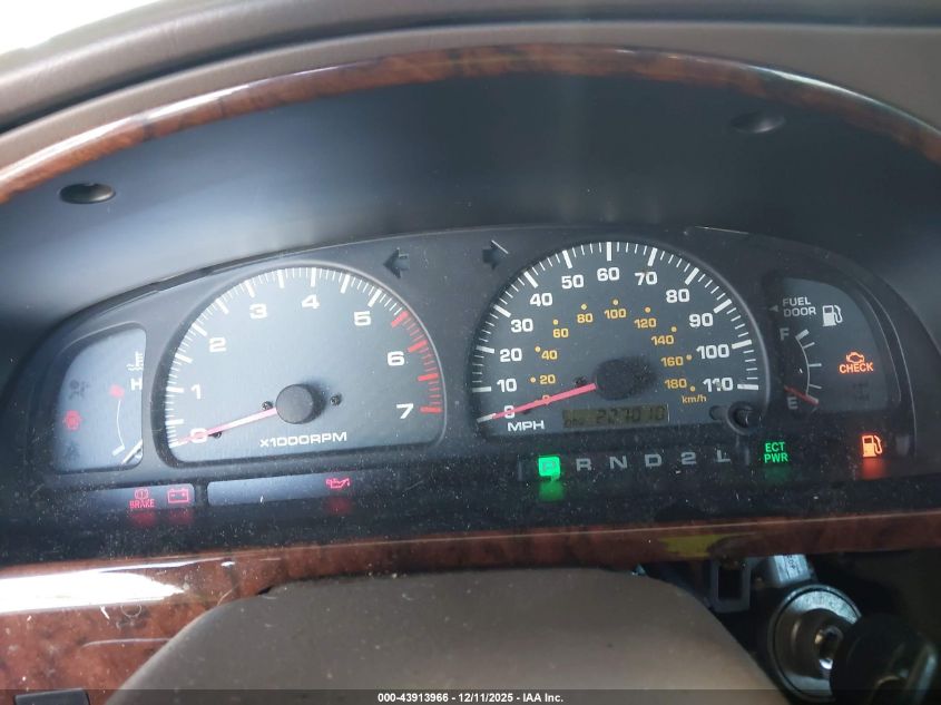 2000 Toyota 4Runner Limited V6 VIN: JT3GN87R1Y0165817 Lot: 43913966