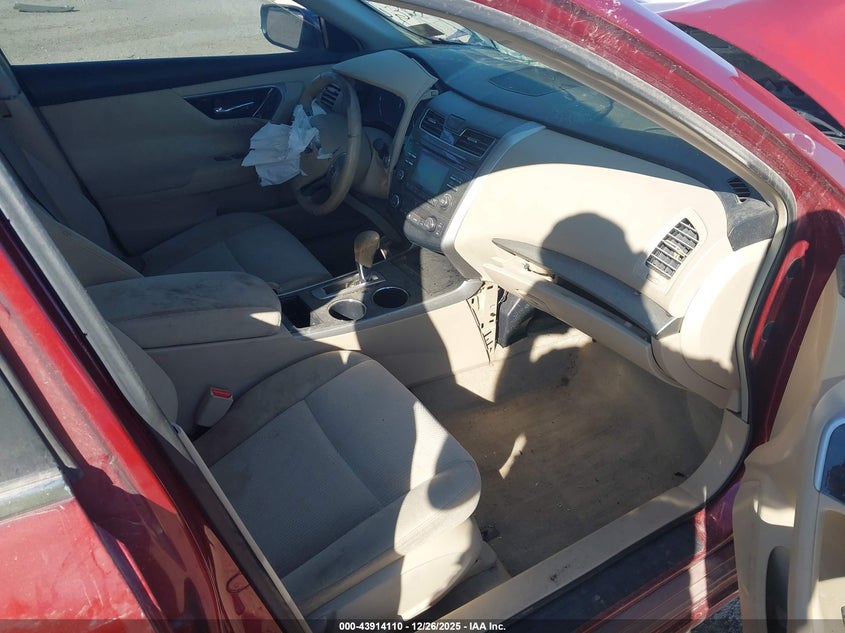 2013 NISSAN ALTIMA auction photo 5