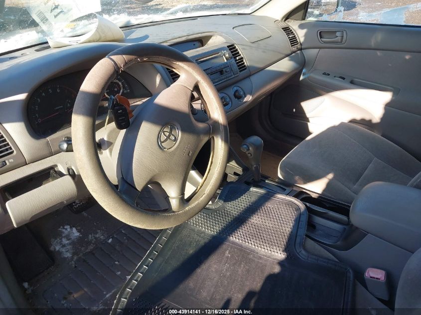 2004 Toyota Camry Le VIN: JTDBE32K140248404 Lot: 43914141