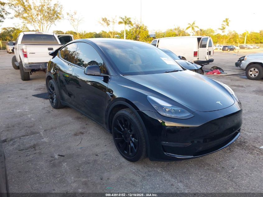 TESLA MODEL Y LONG RANGE DUAL MOTOR ALL-WHEEL DRIVE