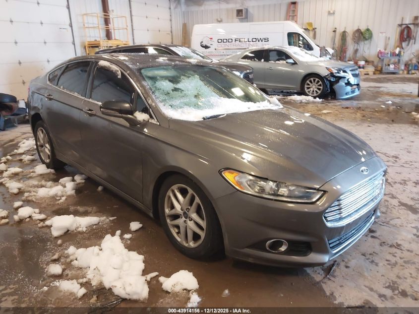 FORD FUSION SE