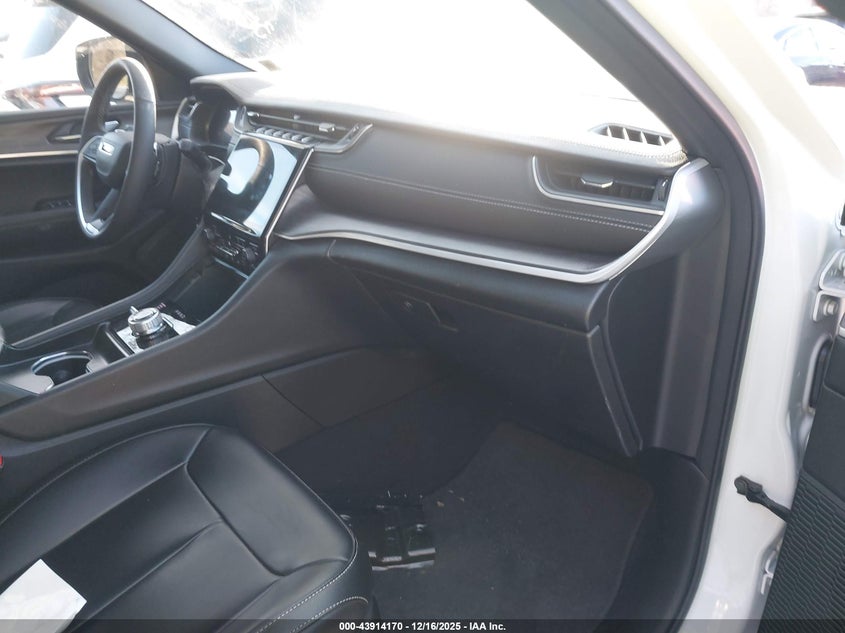 2025 Jeep Grand Cherokee L Limited 4X4