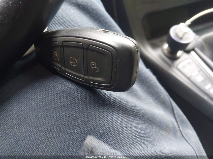 2017 Ford Focus Rs VIN: WF0DP3TH2H4122201 Lot: 43914209