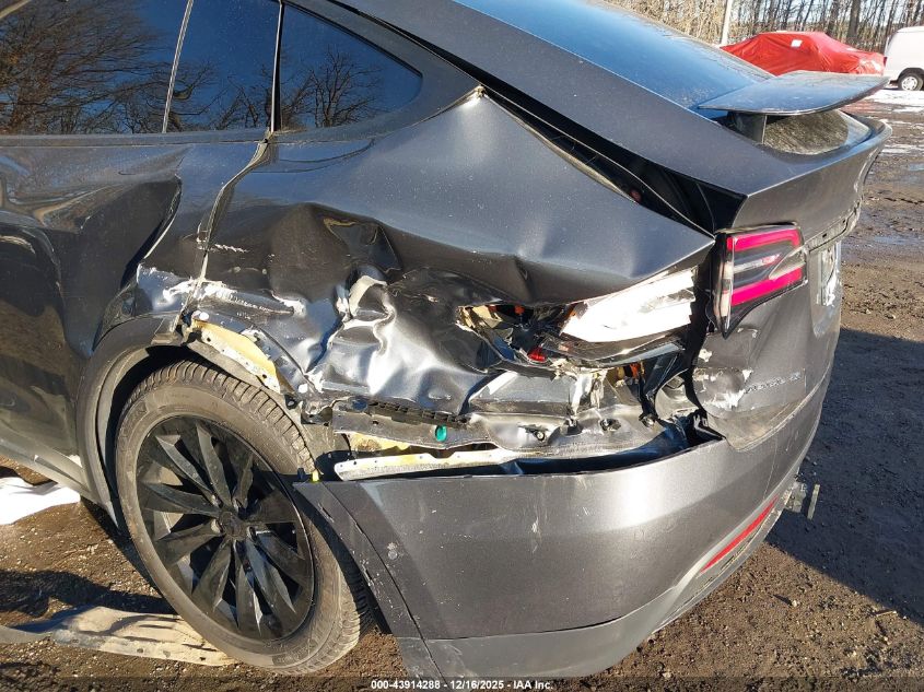 2018 Tesla Model X 100D/75D/P100D VIN: 5YJXCAE27JF118247 Lot: 43914288