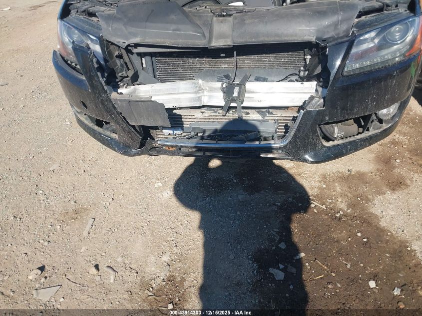 2010 Audi A5 2.0T Premium VIN: WAULFAFR9AA025916 Lot: 43914303