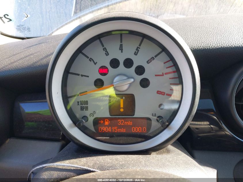 2009 Mini Cooper S VIN: WMWMF73519TX40097 Lot: 43914332