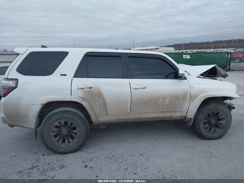 2017 Toyota 4Runner Sr5 Premium VIN: JTEBU5JR7H5447782 Lot: 43914392