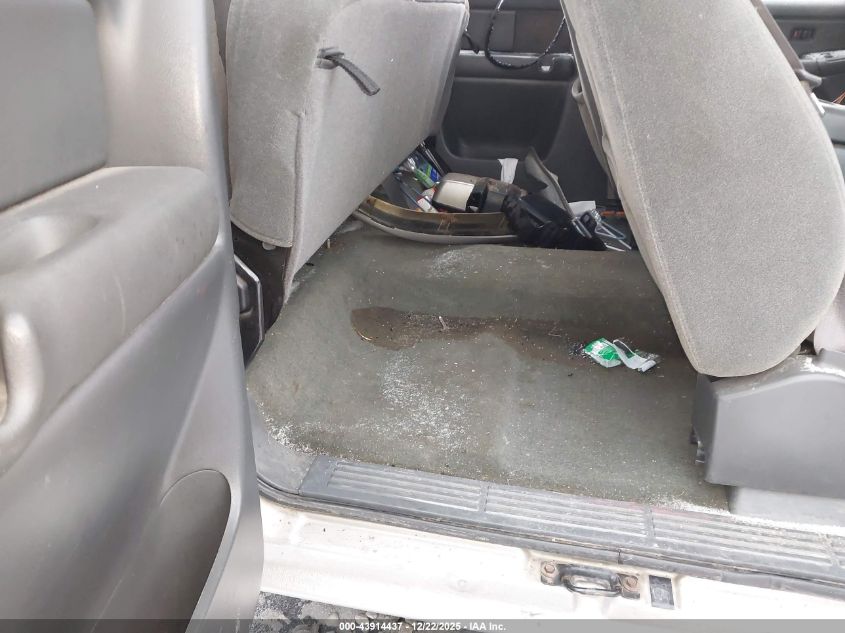 2004 Chevrolet Silverado 2500Hd Ls VIN: 1GCHK29U74E295573 Lot: 43914437