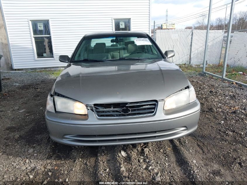 2000 Toyota Camry Le VIN: 4T1BG22KXYU712207 Lot: 43914530