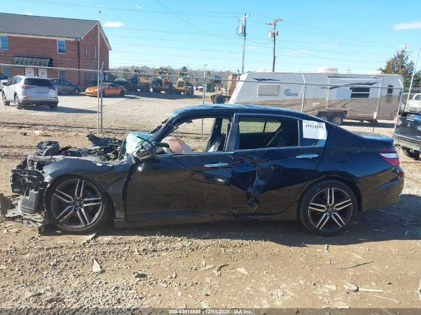 2017 Honda Accord Sport VIN: 1HGCR2F5XHA302470 Lot: 43914559