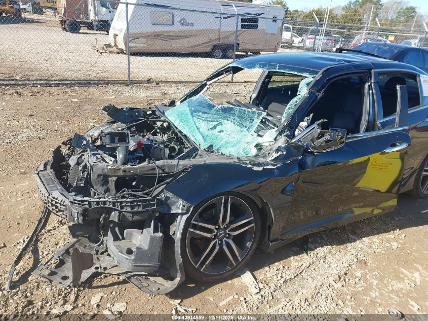 2017 Honda Accord Sport VIN: 1HGCR2F5XHA302470 Lot: 43914559