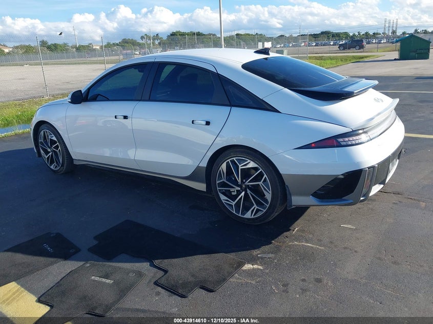 2025 Hyundai Ioniq 6 Sel