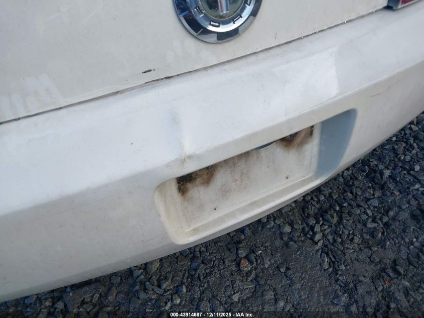 2008 Ford Mustang V6 Deluxe/V6 Premium VIN: 1ZVHT84NX85196944 Lot: 43914687