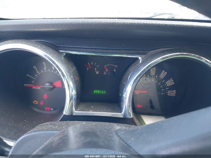 2008 Ford Mustang V6 Deluxe/V6 Premium VIN: 1ZVHT84NX85196944 Lot: 43914687